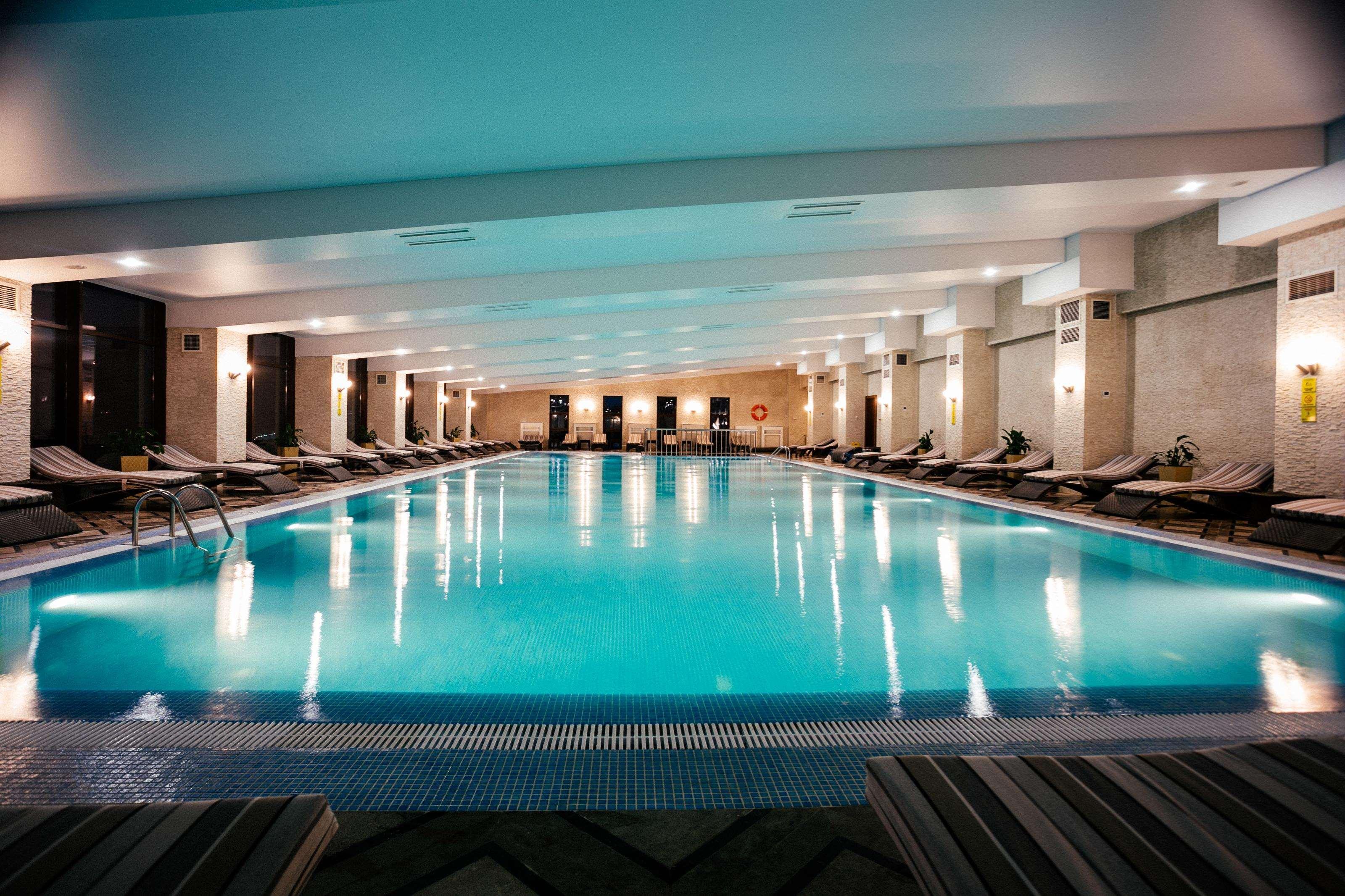 Rixos Borovoe Hotell Shchūchīnsk Exteriör bild The pool at the Radisson Blu Hotel, Bucharest